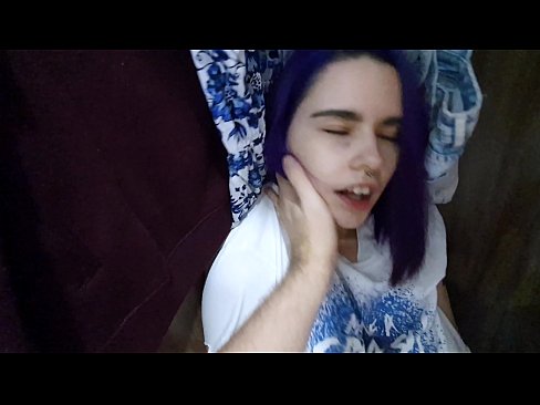 ❤️ Fant min søster i skapet og hjalp henne med å komme ☑ Vakker porno hos oss ❤
